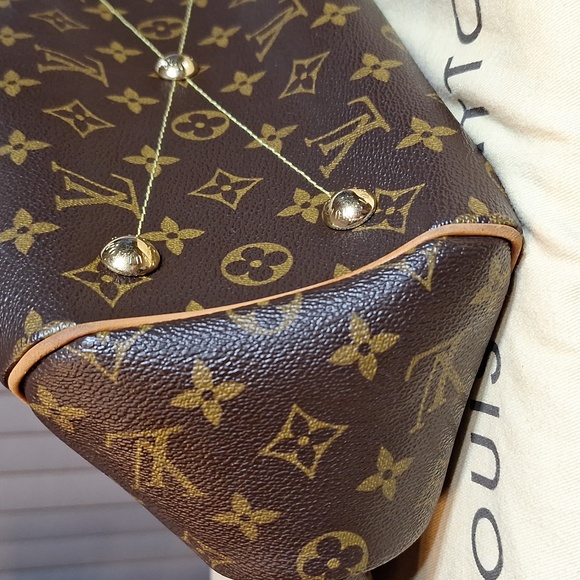 Louis Vuitton Tivoli PM - Picture 6 of 16
